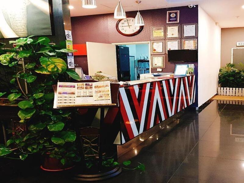 Biz Hotel Batu Pahat Extérieur photo