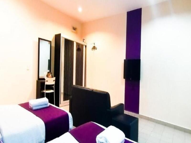 Biz Hotel Batu Pahat Extérieur photo