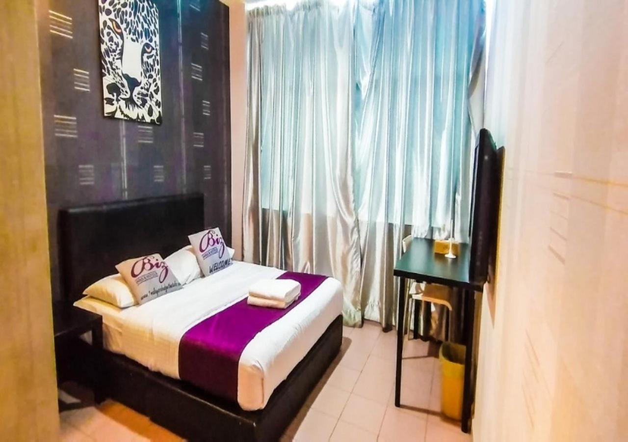 Biz Hotel Batu Pahat Extérieur photo